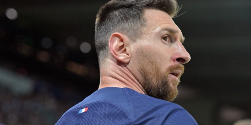 Messi từng thi đấu cho PSG ở Ligue 1